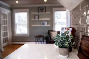 7 Squantum St, Cranston, RI 02920 - Photo 21