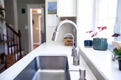 7 Squantum Street, Cranston, RI 02920 - Photo 19