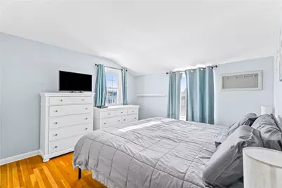 32 Woodbine Street, East Providence, RI 02915 - Photo 21