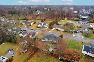 18 Randall Ln, Portsmouth, RI 02871 - Photo 29