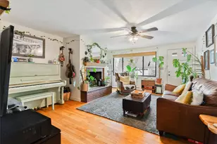 18 Randall Ln, Portsmouth, RI 02871 - Photo 9