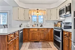 11 Genoa St, North Providence, RI 02904 - Photo 11