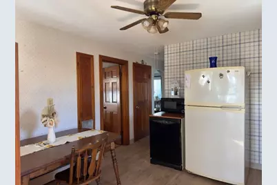 18 Fairmont Avenue, Pawtucket, RI 02860 - Photo 7