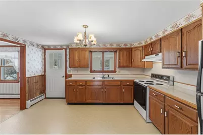 122 Rice Avenue, East Providence, RI 02914 - Photo 9