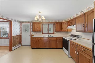 122 Rice Ave, East Providence, RI 02914 - Photo 9