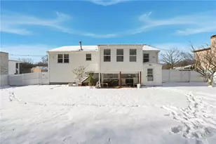 122 Rice Ave, East Providence, RI 02914 - Photo 37