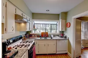 16 Grotto Ave, Providence, RI 02906 - Photo 5