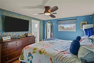 210 Summit Dr, Cranston, RI 02920 - Photo 9