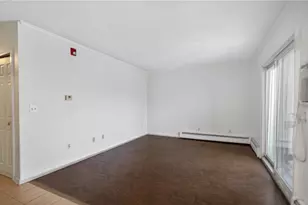 400 New River Rd, Lincoln, RI 02838 - Photo 3