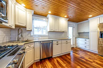 35 Cushman Street, Pawtucket, RI 02861 - Photo 5