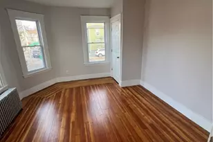 34 Heroux Ave, Woonsocket, RI 02895 - Photo 3