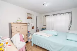 138 Oxford St, Providence, RI 02905 - Photo 9