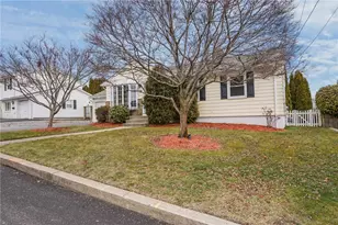 19 Salem Ave, Cranston, RI 02920 - Photo 3