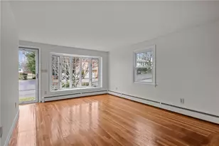 19 Salem Ave, Cranston, RI 02920 - Photo 5