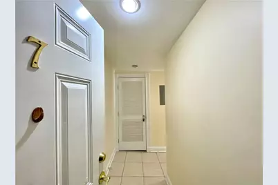 14 Dresser Street #7, Newport, RI 02840 - Photo 3