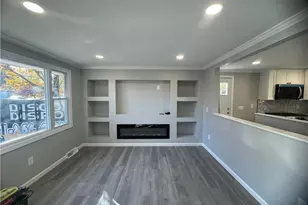 7 Michigan Ave, Warwick, RI 02888 - Photo 5