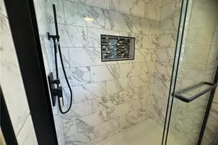 7 Michigan Ave, Warwick, RI 02888 - Photo 9