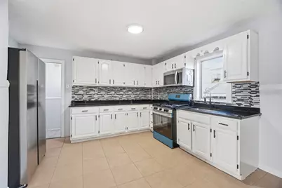 378 Juniper Street, East Providence, RI 02914 - Photo 5