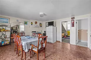 54 Jefferson Ave, Pawtucket, RI 02860 - Photo 13