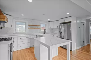 123 S Pierce Rd, East Greenwich, RI 02818 - Photo 5