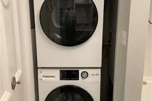 553 Bellevue Ave, Newport, RI 02840 - Photo 13