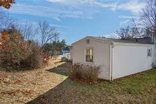 9 Holmes Rd, Coventry, RI 02816 - Photo 33