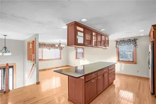 9 Holmes Rd, Coventry, RI 02816 - Photo 3