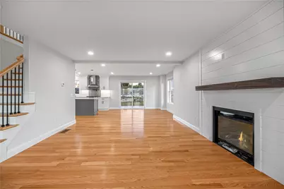 178 St. Louis Avenue, Woonsocket, RI 02895 - Photo 3