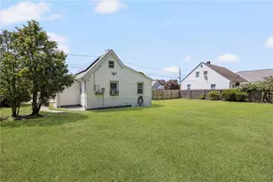 51 Old Oak Ave, Cranston, RI 02920 - Photo 31