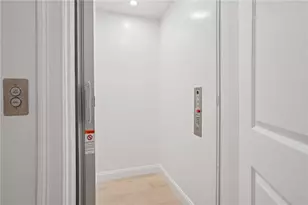 4 Lookout Ln, Portsmouth, RI 02871 - Photo 21