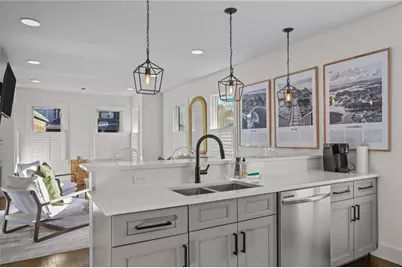 8 Cross Street #1, Newport, RI 02840 - Photo 13