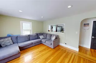 35 Welfare Ave, Warwick, RI 02888 - Photo 5