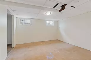 90 Garden St, Cranston, RI 02910 - Photo 37