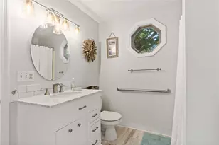 18 Warren Ave, Middletown, RI 02840 - Photo 19