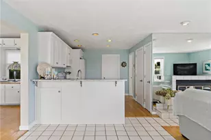 18 Warren Ave, Middletown, RI 02840 - Photo 9