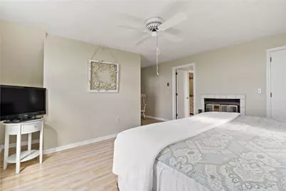 18 Warren Avenue, Middletown, RI 02840 - Photo 21