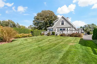 18 Warren Avenue, Middletown, RI 02840 - Photo 27