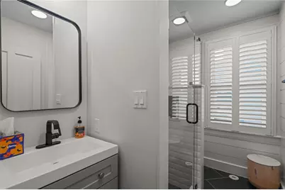 8 Cross Street #1, Newport, RI 02840 - Photo 17