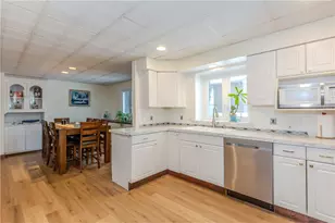 10 Mott St, Johnston, RI 02919 - Photo 15