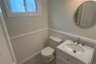 6 Gladding Ct, Newport, RI 02840 - Photo 11