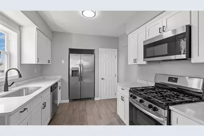 34 Chapin Avenue, Warwick, RI 02889 - Photo 9