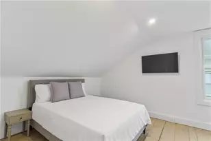 13 Sherman St, Newport, RI 02840 - Photo 47