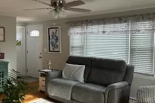 859 Pontiac Ave, Cranston, RI 02910 - Photo 9