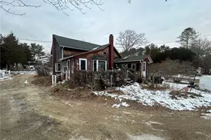 750 Old Baptist Rd, North Kingstown, RI 02852 - Photo 9