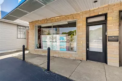 1689 Warwick Avenue, Warwick, RI 02889 - Photo 31