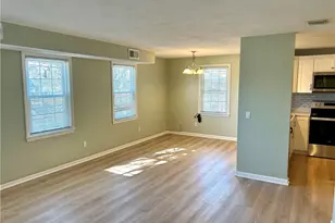 101 Marlborough St, East Greenwich, RI 02818 - Photo 5
