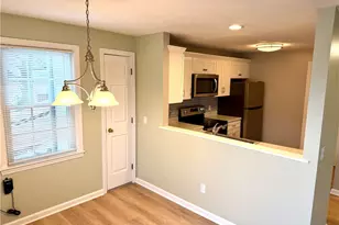 101 Marlborough St, East Greenwich, RI 02818 - Photo 3