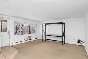 72 W Shore Rd, Warwick, RI 02889 - Photo 5