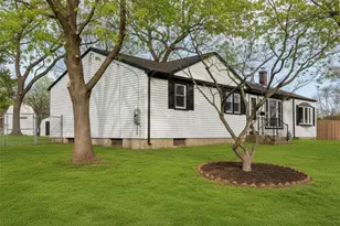 105 Hornet Rd, North Kingstown, RI 02852 - Photo 5