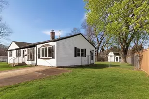 105 Hornet Rd, North Kingstown, RI 02852 - Photo 3